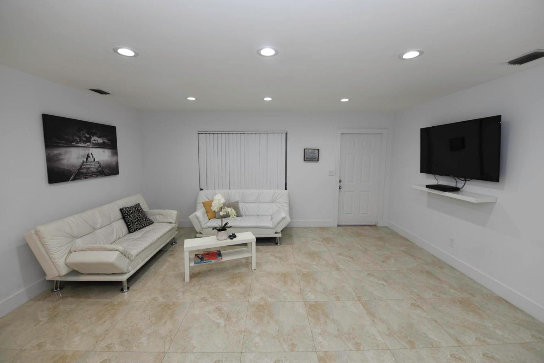 Apartmán N61 Hollywood Exteriér fotografie